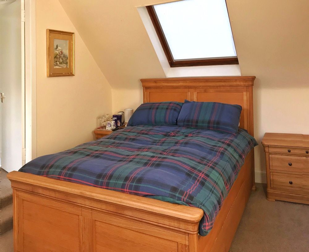 West Highland Way Hotel & Campsite Deluxe Double or Twin Room, 3 Bedrooms, Garden View 5