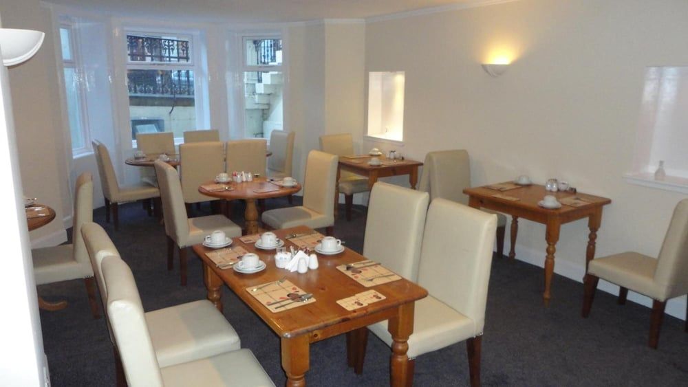 undefined Sandyford Lodge 8