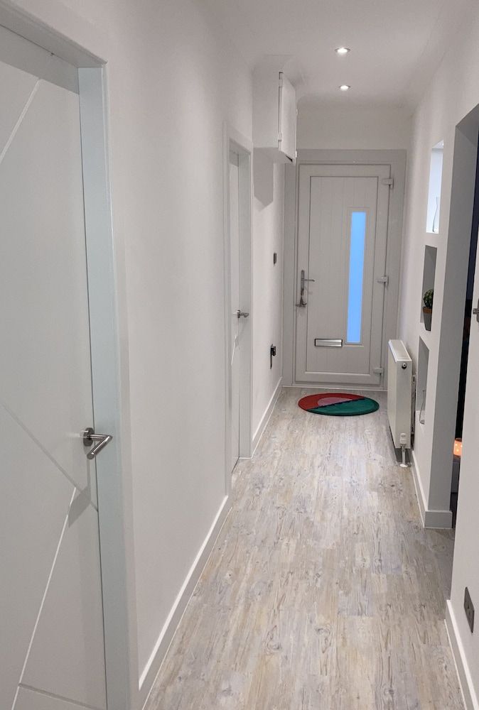 undefined COP 26immaculate Newly Refurbished2 bed in Glasgow 4