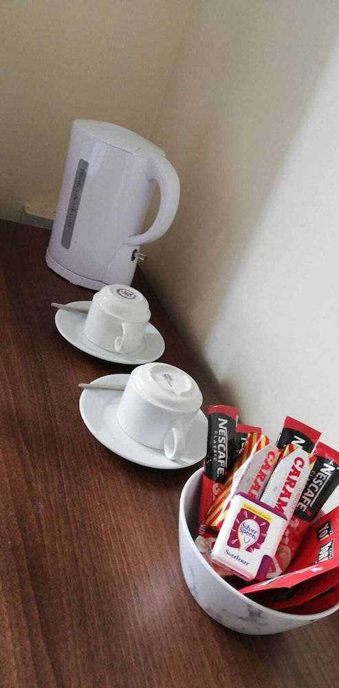 Alba Hostel Glasgow Deluxe Twin Room, Ensuite 4