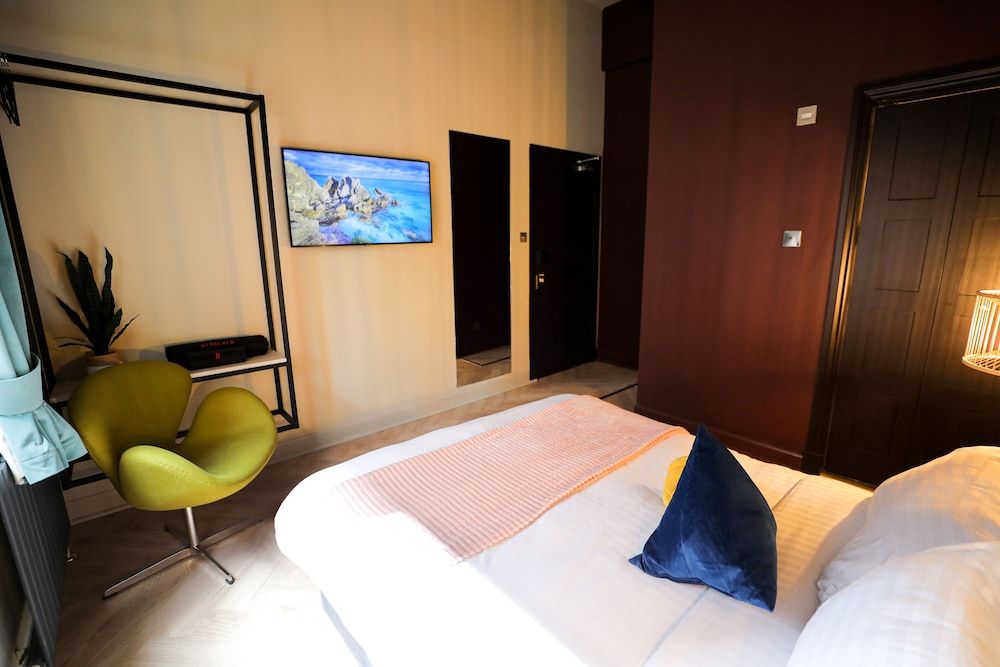 Revolver - Hostel Standard Double Room, 1 Double Bed 5