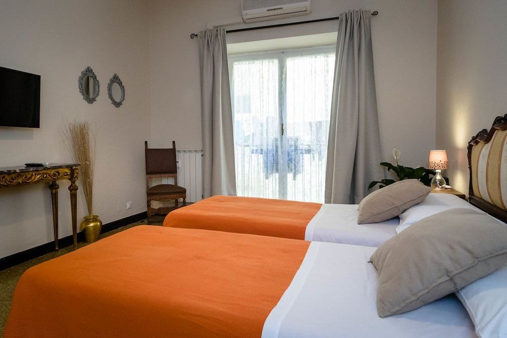Twin Room, 2 Twin Beds (DORIA Private External bathroom)