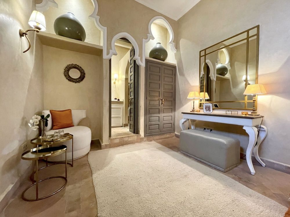 Riad Jona Deluxe Room 6