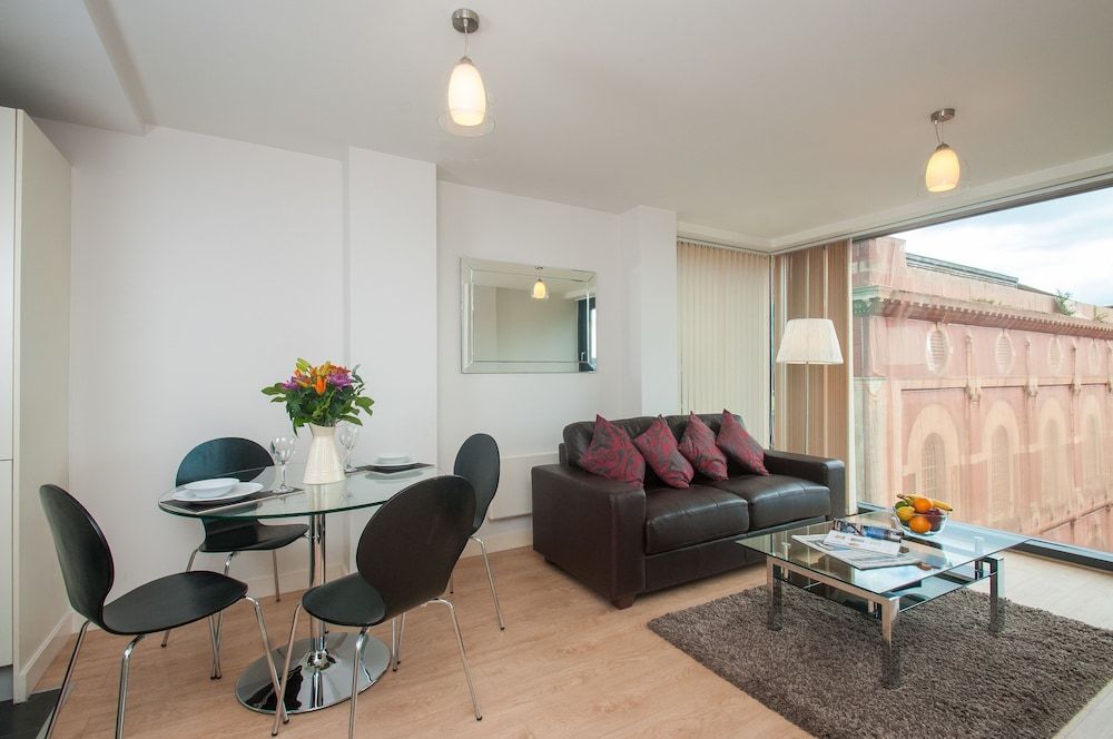 Cleyro Serviced Apartments-Finzels Reach Deluxe Apartment, 1 Bedroom 12