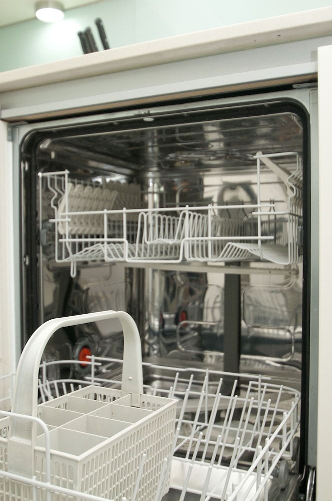 Cleyro Serviced Apartments-Finzels Reach Deluxe Apartment, 1 Bedroom 5