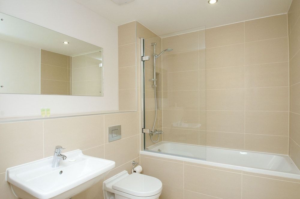 Cleyro Serviced Apartments-Finzels Reach Deluxe Apartment, 1 Bedroom 9