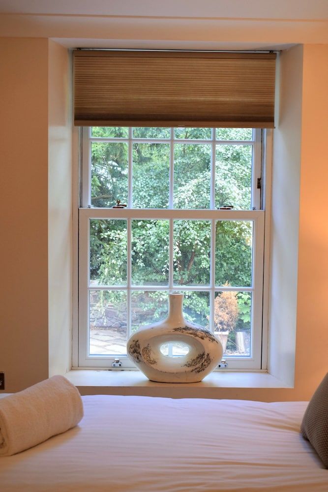 undefined Meridian Place - yourapartment 2