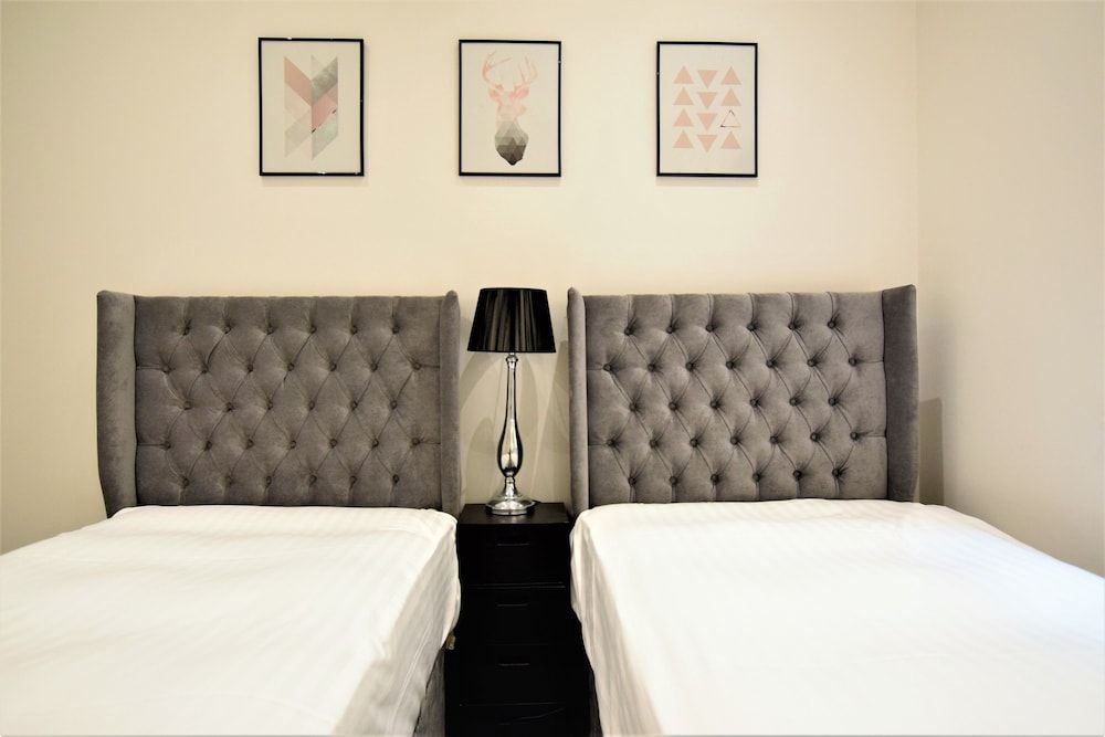 undefined The Hubert - Your Apartment 7