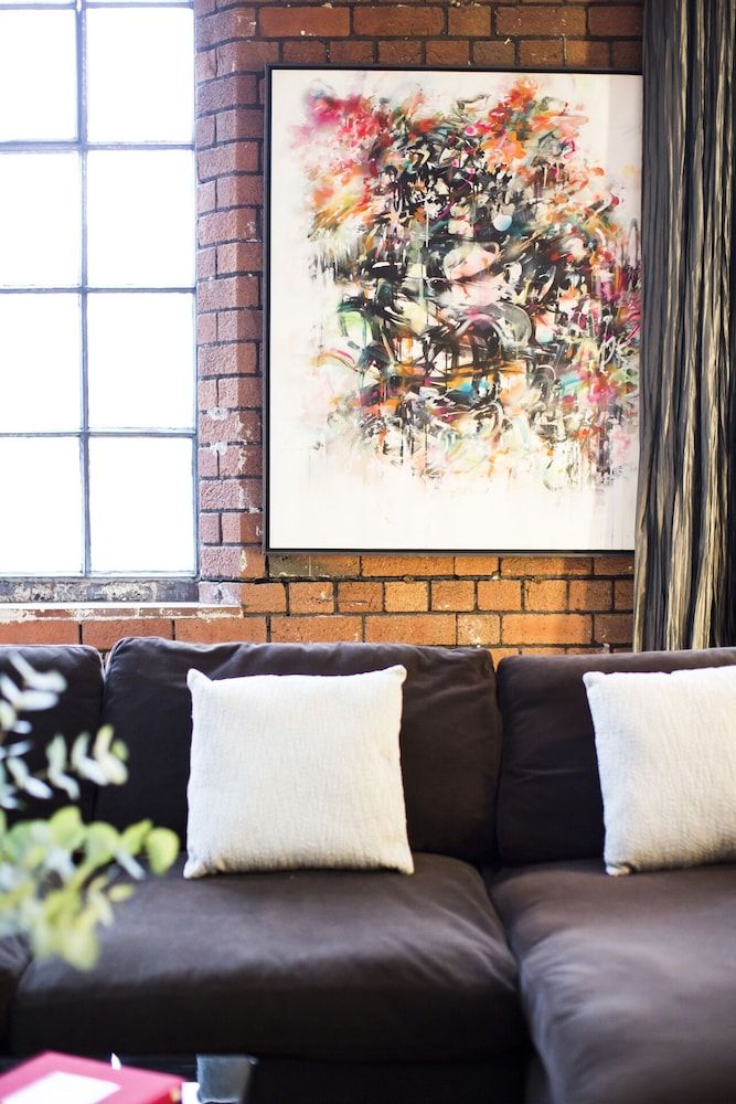 Paintworks Apartments Luxury Apartment, 2 Bedrooms (The Brick Loft) 6