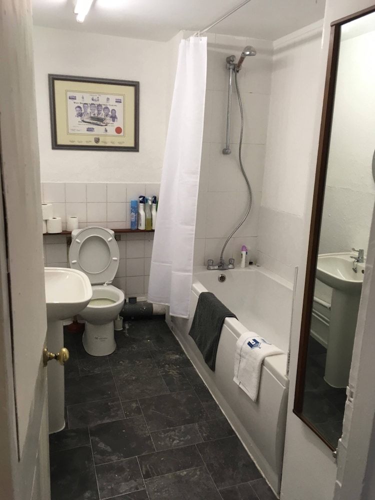 St Nicholas Street Apartment Apartment, 6 Bedrooms 21