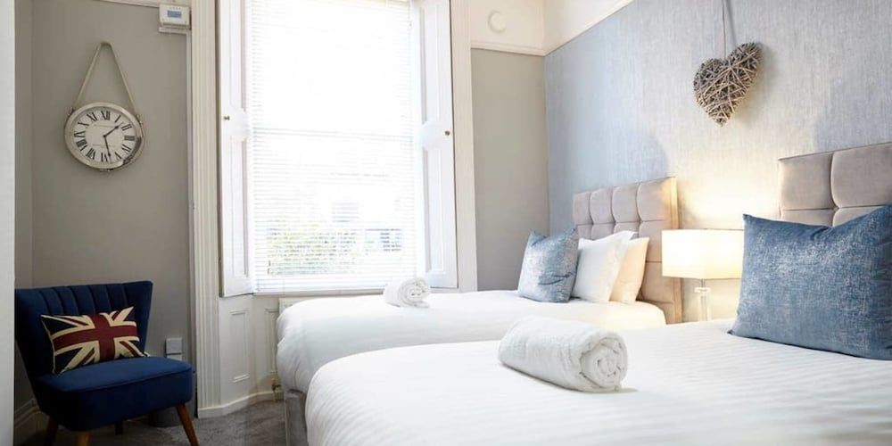 undefined The Sunningdale  Your Apartment 2