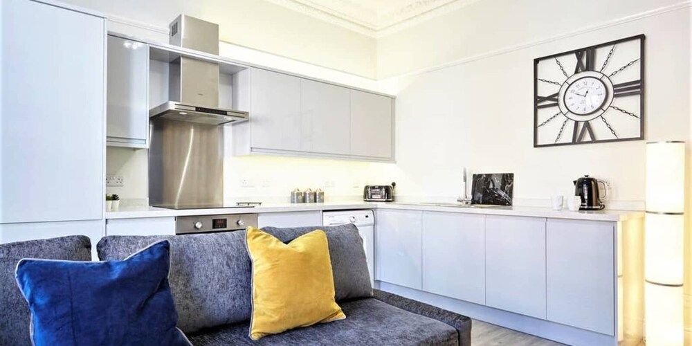 undefined The Sunningdale  Your Apartment 6