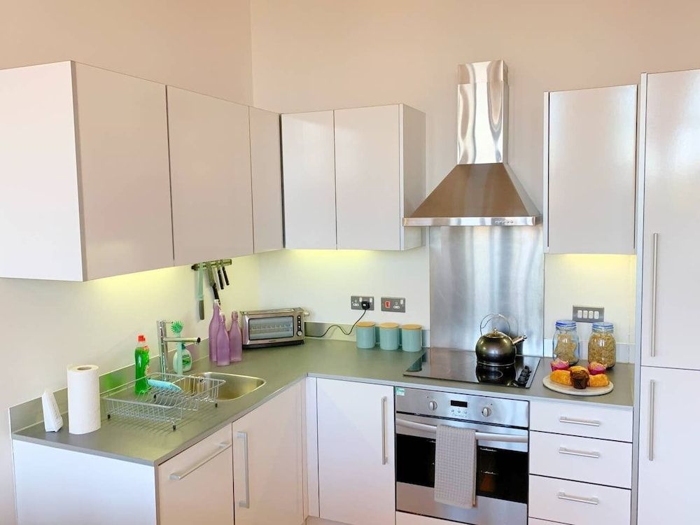 Unique Industrial Apartment Apartment, 2 Bedrooms 14