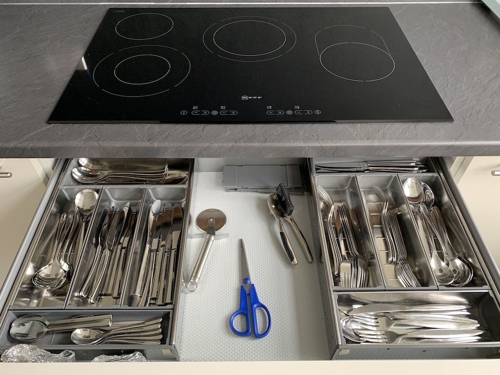 undefined Stylish 3 Bed Apartment in Bristol 10