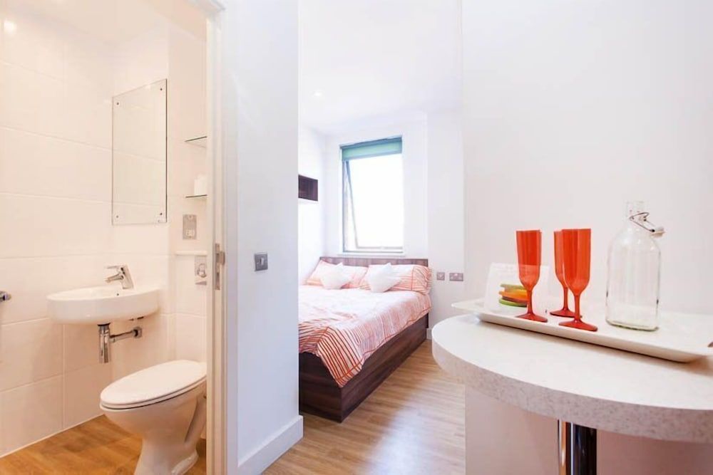 undefined Relax By MPH-200 Chic Studios In Prime Bristol 2