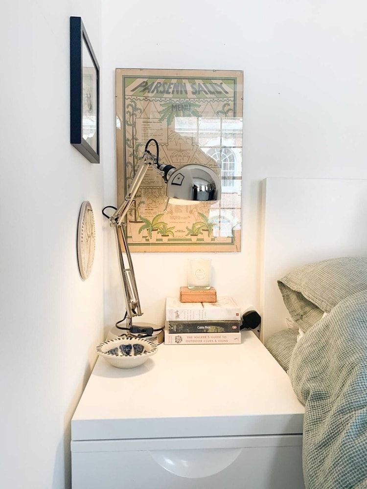 undefined Bright and Cosy Studio Apartment in Stokes Croft 2