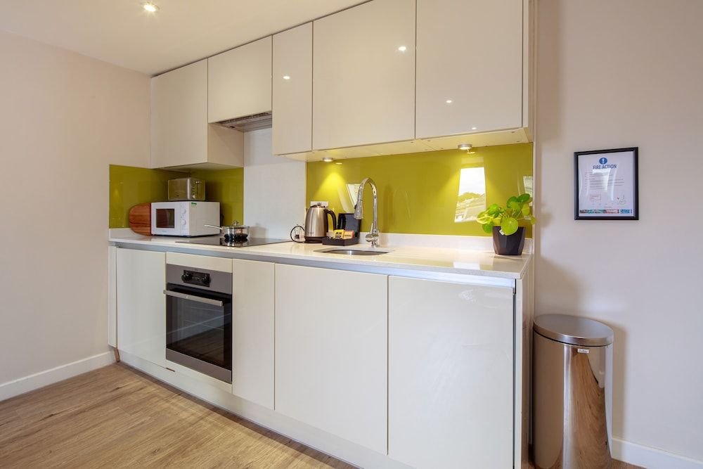 Charlotte Rise Junior Studio Suite 3