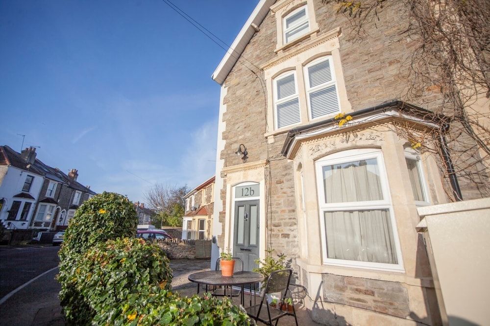 undefined Modern and Chic 2 Bedroom in Bristol