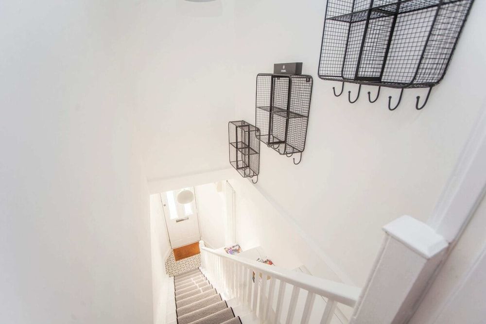 undefined Modern and Chic 2 Bedroom in Bristol 10