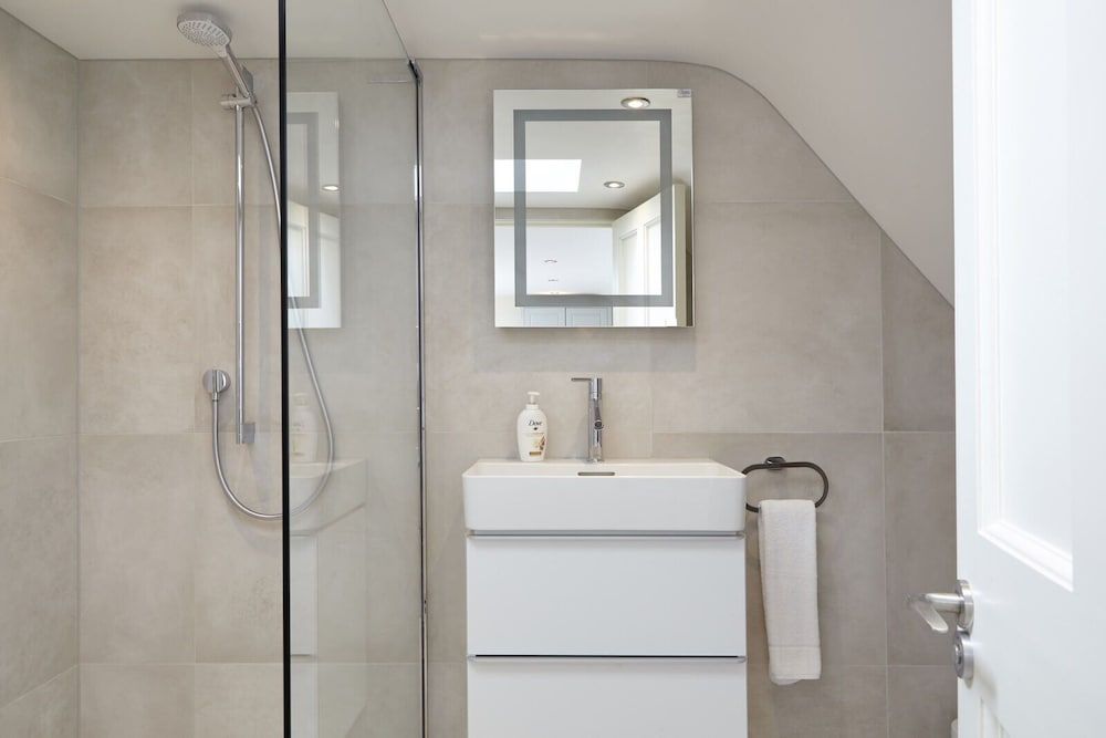 11 Redcliffe Parade Premium Apartment 19