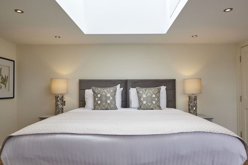 11 Redcliffe Parade Premium Apartment 9