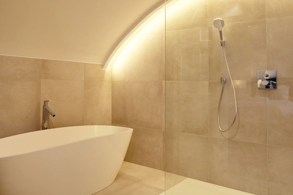 11 Redcliffe Parade Deluxe Apartment 15
