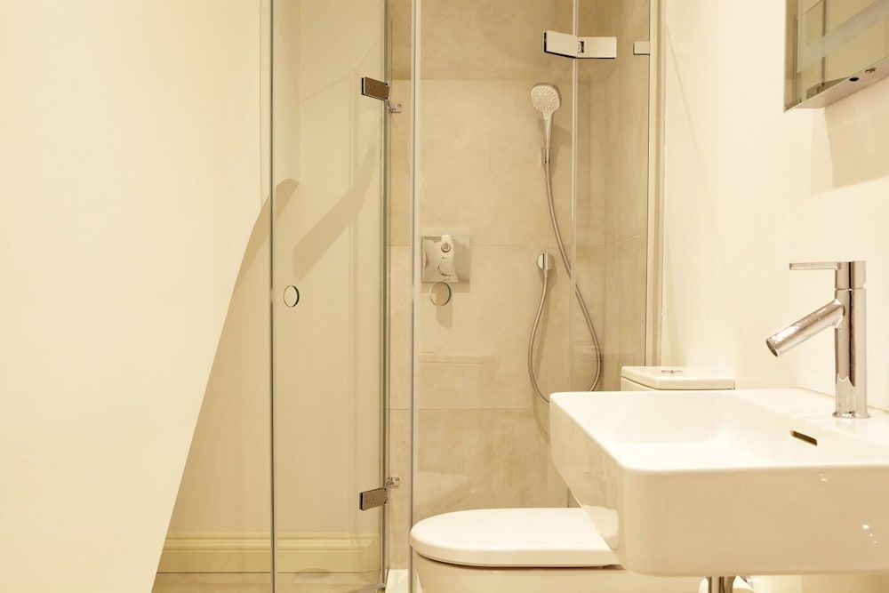 11 Redcliffe Parade Deluxe Apartment 14