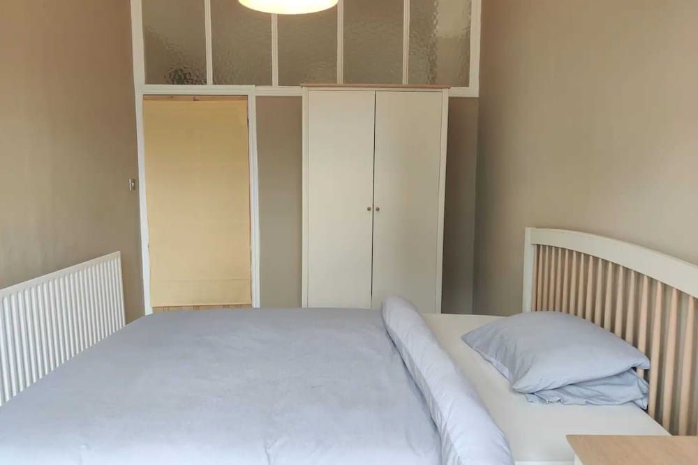 undefined Serene 2 Bedroom Apartment in Clifton 4