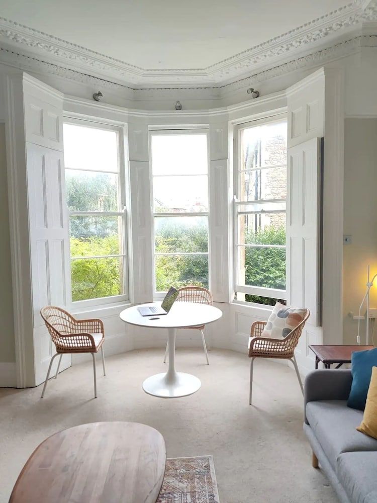 undefined Serene 2 Bedroom Apartment in Clifton 10