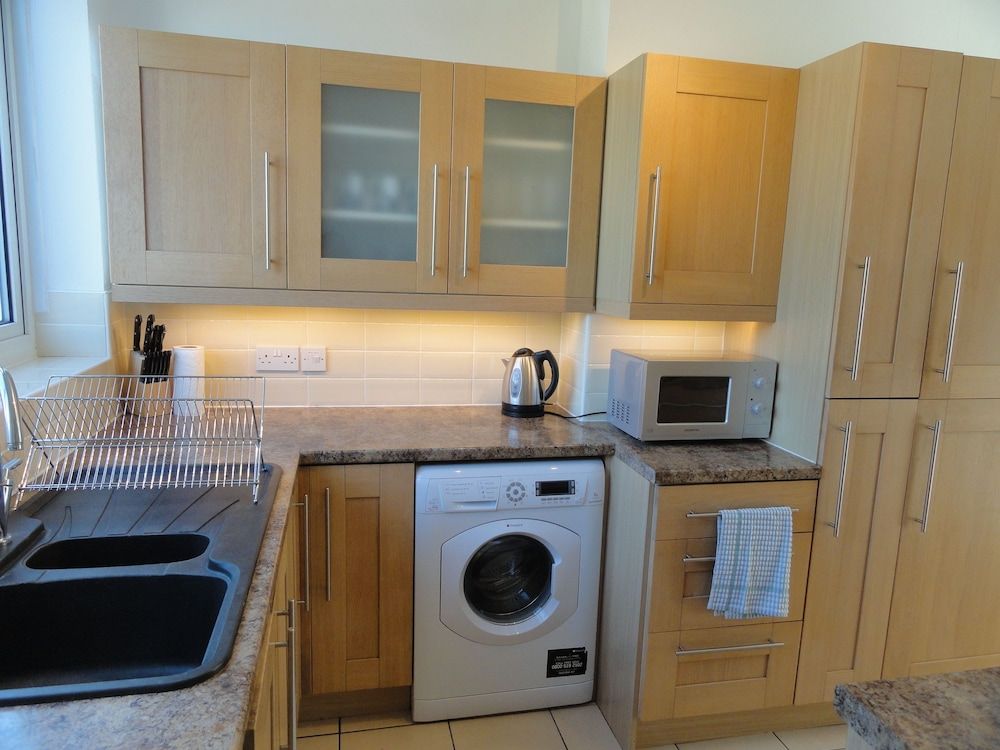 Filton House 4 Bedroom House 14