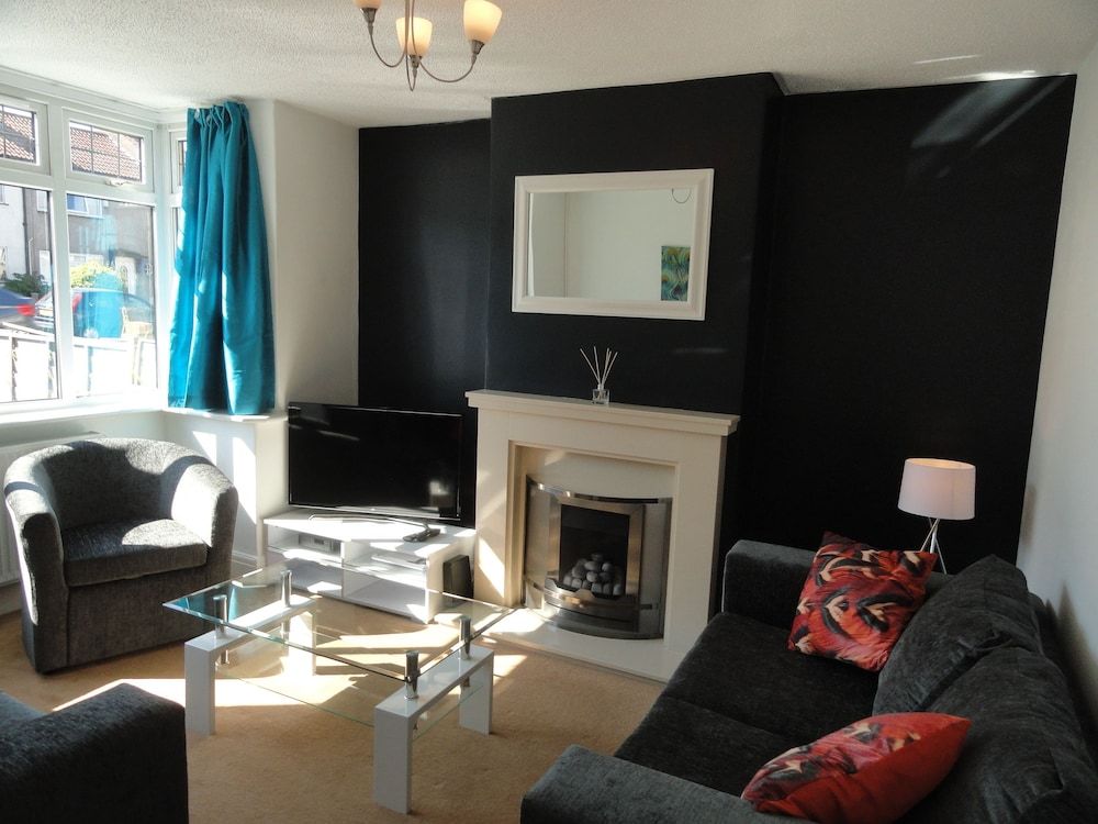 Filton House 4 Bedroom House 16