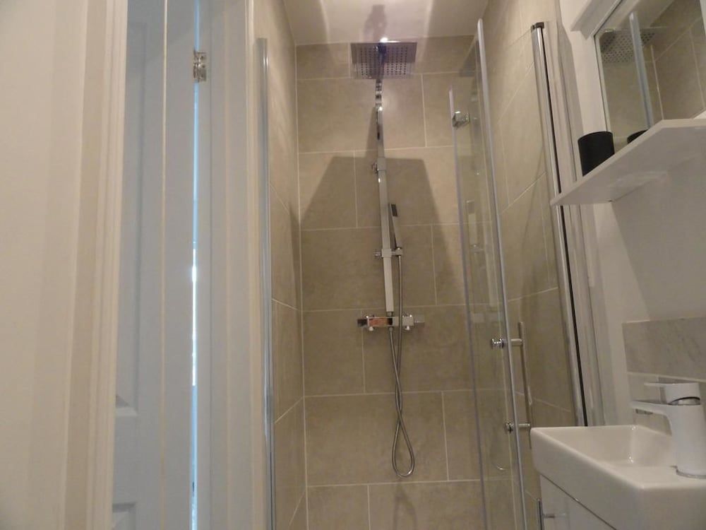 Bell Hill House Three Bedroom House 17