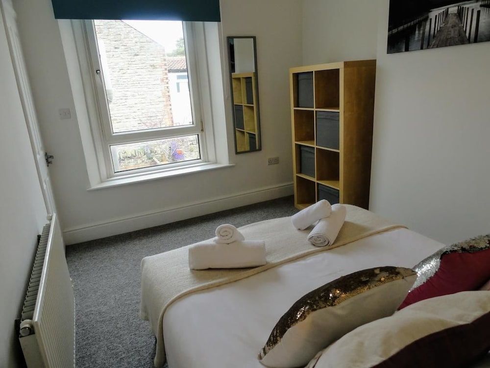 undefined Bell Hill House 8