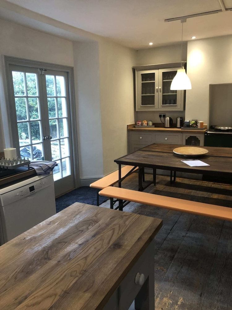 undefined Higgihaus at Hampton Whole House 6 Bed 8