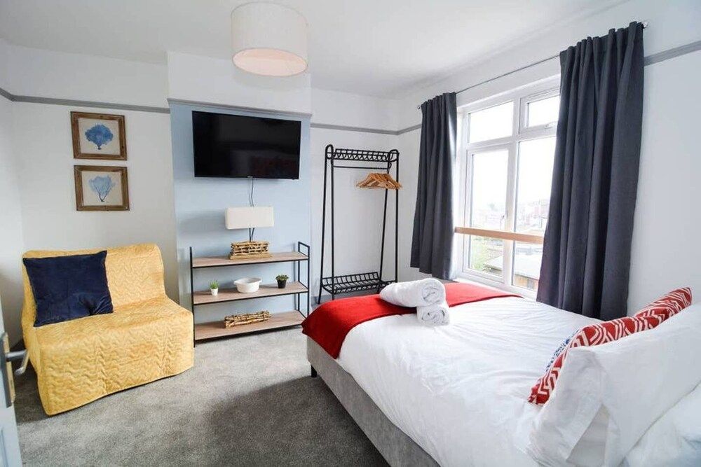 undefined Maple House Bristol