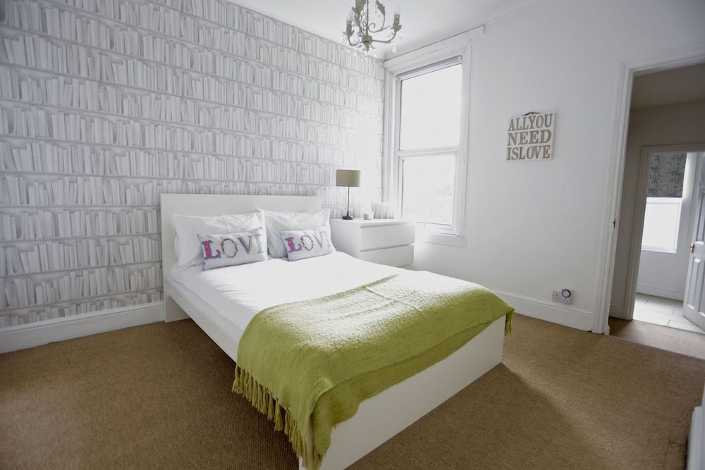 undefined Harrington House 3