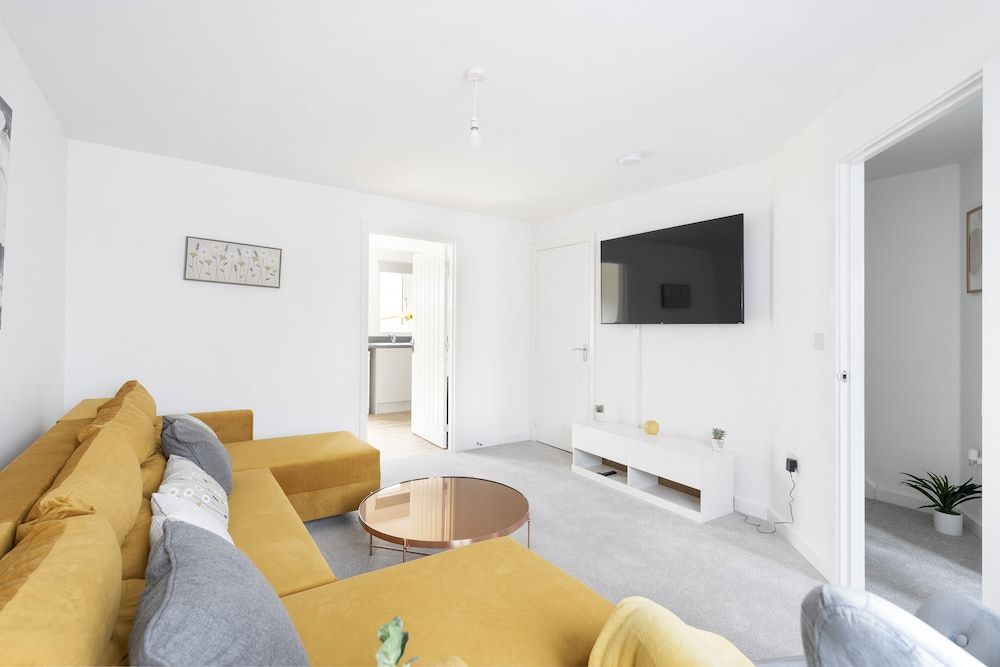 undefined Fortified Three Bedroom Home Bristol