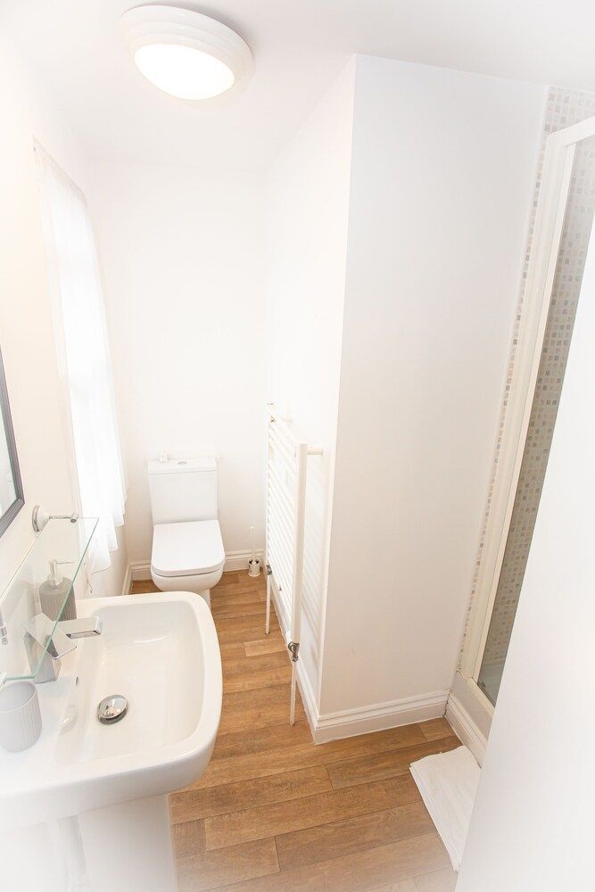 The Ibrox Lodge Traditional Double Room 2