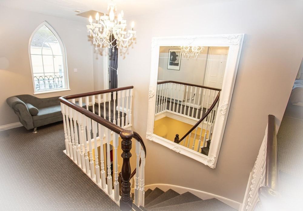 undefined The Ibrox Lodge 9