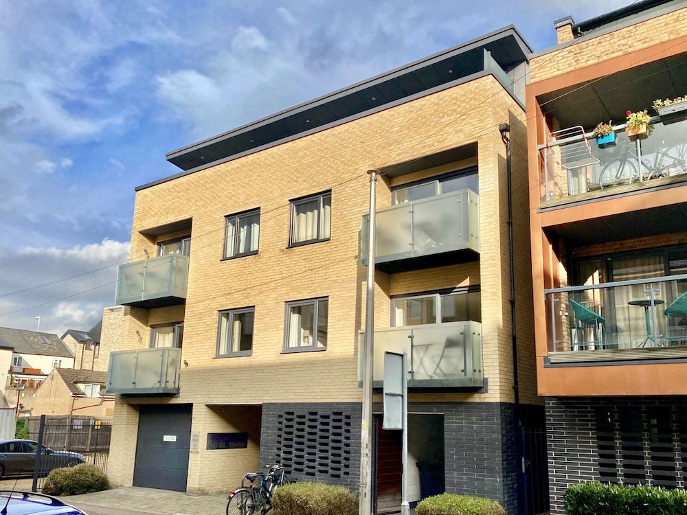 undefined Your Space Apartments - Eden House 2