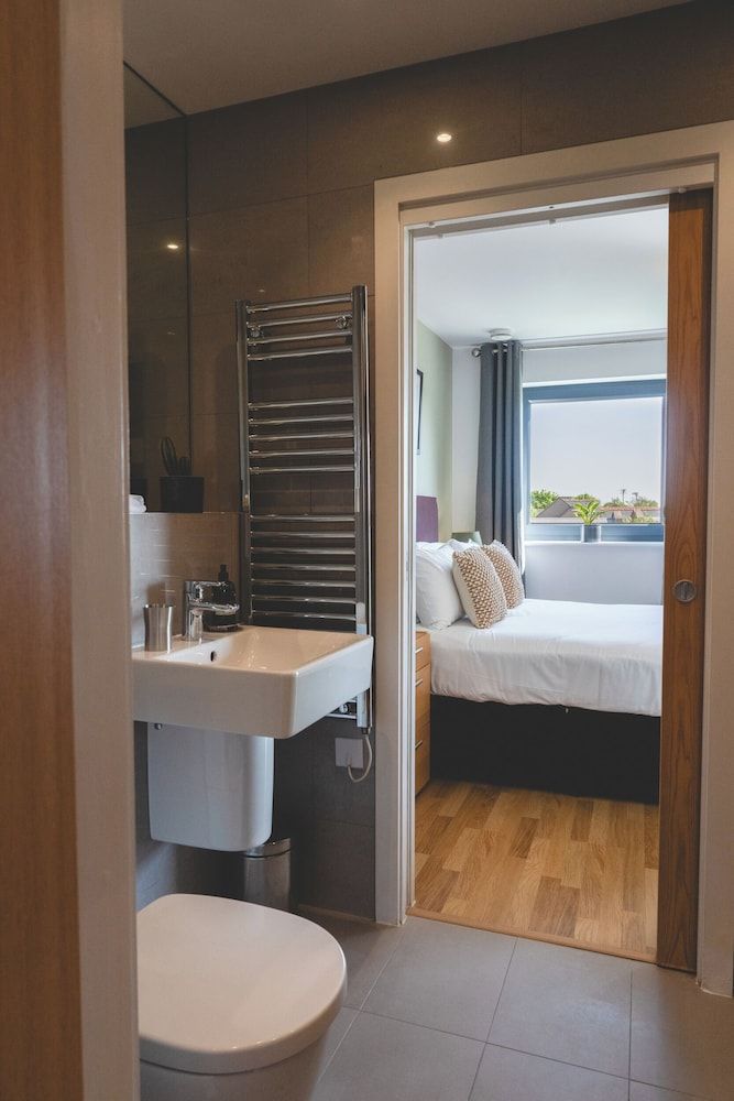 Your Space Apartments - Eden House Executive Apartment, 1 Bedroom, Balcony 18