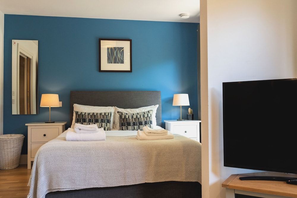 undefined Your Space Apartments - Eden House 10