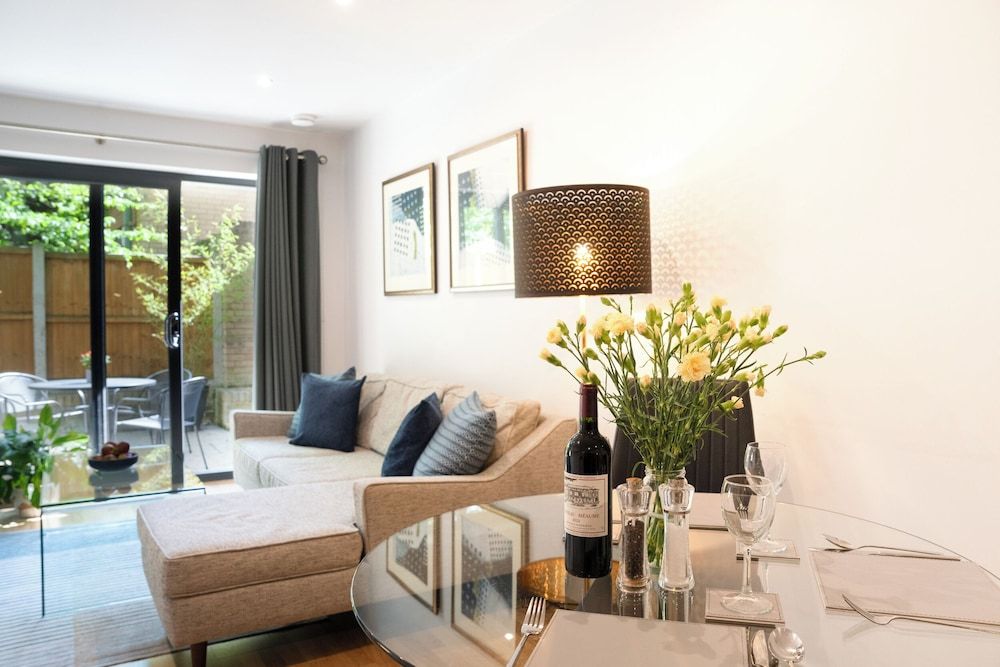 Your Space Apartments - Eden House Executive Apartment, 1 Bedroom, Balcony 22