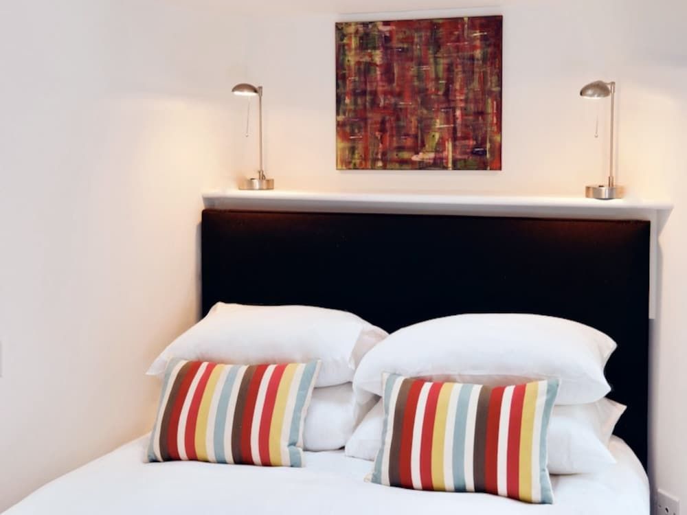 undefined Your Space Apartments - Cambridge Place 7