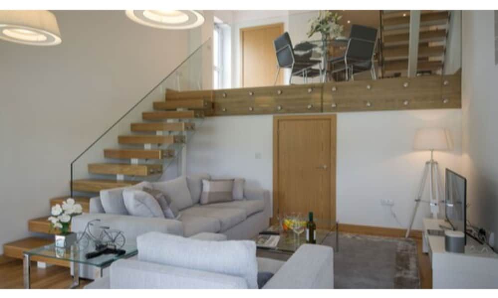 undefined Tailored Stays - Executive Town House 4