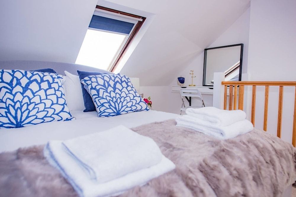 undefined The City on your Doorstep 5