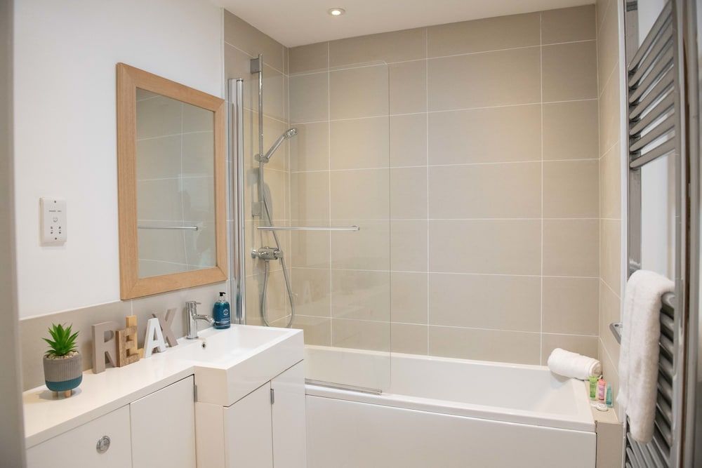 LUXURIOUS penthouse HEART of Cambridge Apartment, 2 Bedrooms 12