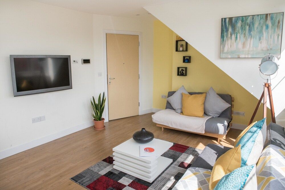 LUXURIOUS penthouse HEART of Cambridge Apartment, 2 Bedrooms 11