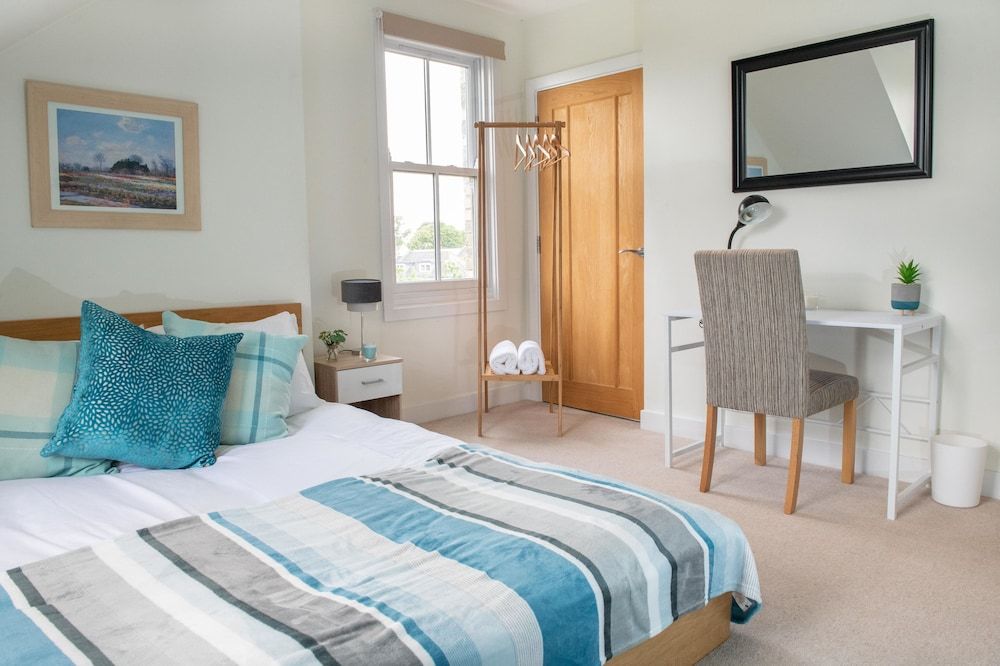 undefined LUXURIOUS penthouse HEART of Cambridge 4