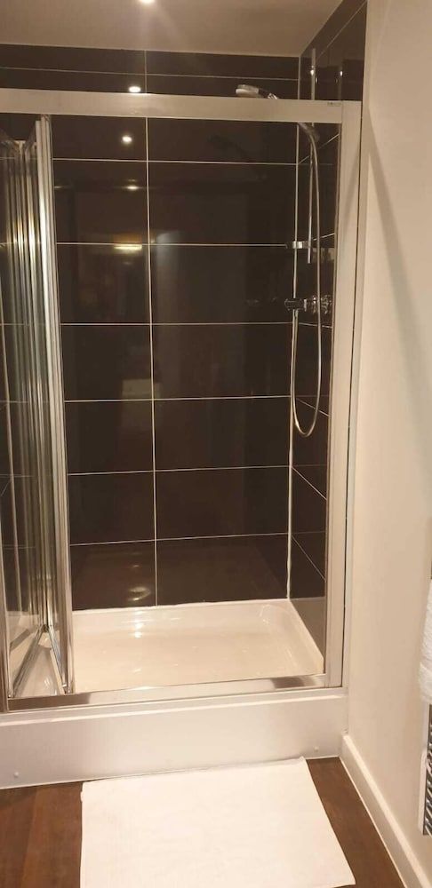 undefined Kings Apartment 9